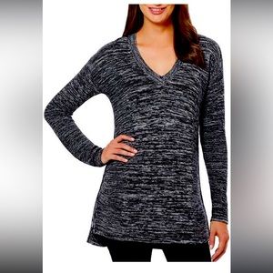 Ellen tracy v neck sweater